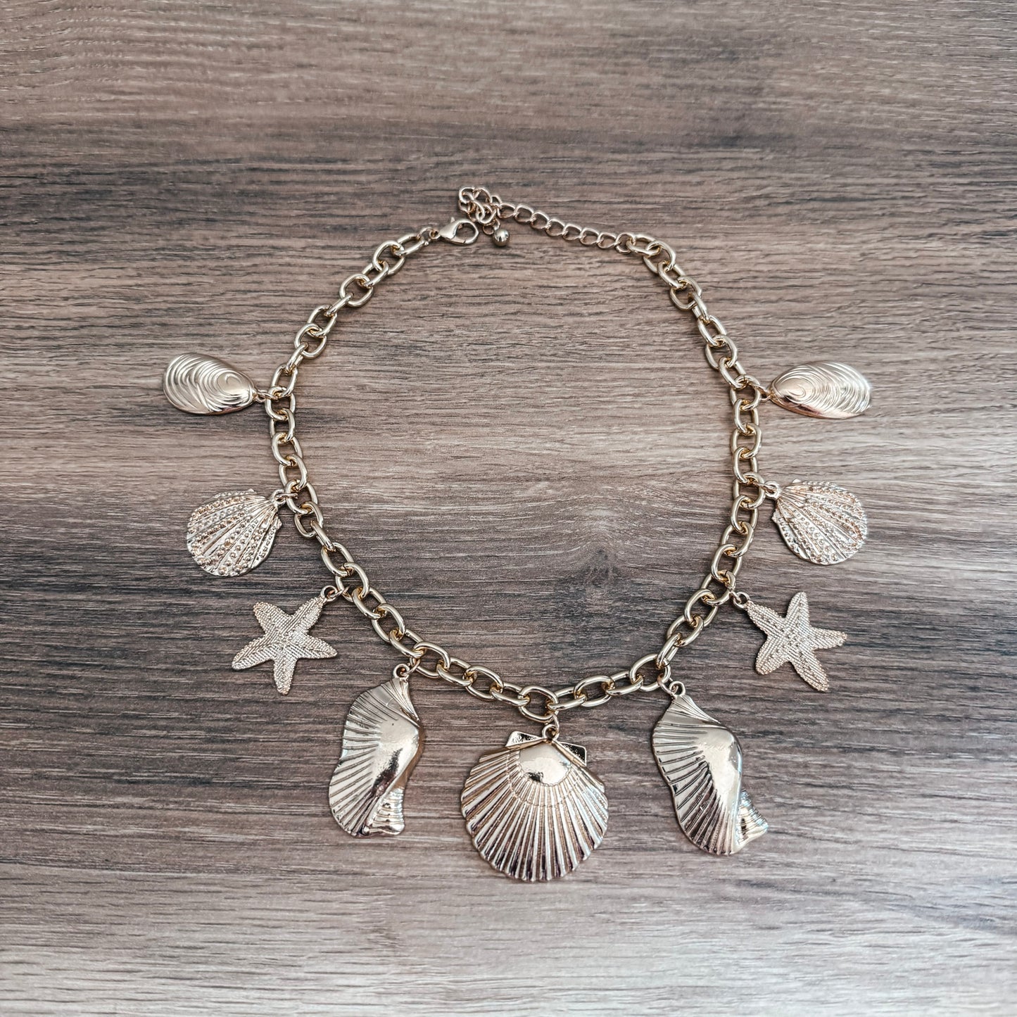 COLLAR MARINO DORADO